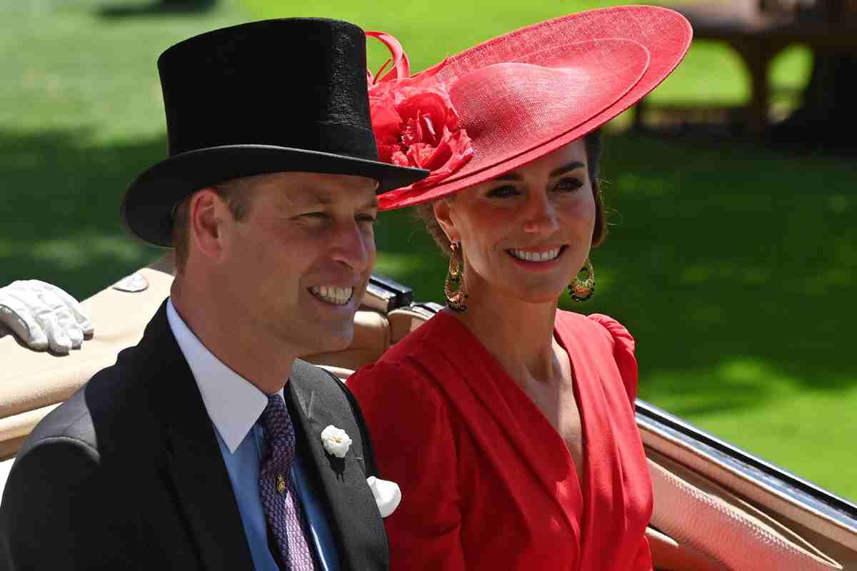 La retta dalla scuola frequentata dai principi George e Louis e la principessa Charlotte