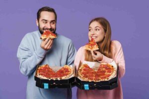 Quante volte a settimana è consigliabile mangiare la pizza: cosa dicono gli esperti