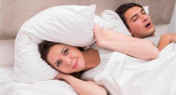 Tendi a parlare nel sonno? Devi correre ai ripari, potresti soffrire di una patologia seria